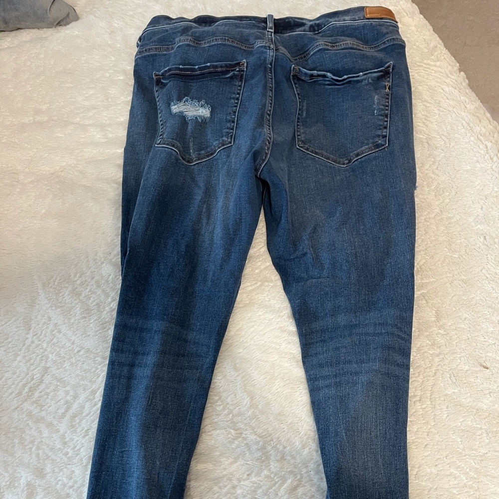Express Jeans - Picture 2 of 3